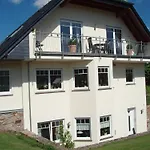 Апартаменты Romantischer Aufenthalt Mit Blick Auf Den Weinberg