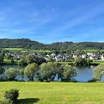 Romantischer Aufenthalt Mit Blick Auf Den Weinberg Kinheim
