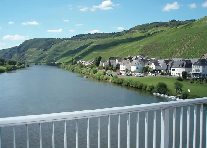 Romantischer Aufenthalt Mit Blick Auf Den Weinberg Appartement *