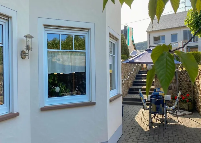 Romantischer Aufenthalt Mit Blick Auf Den Weinberg